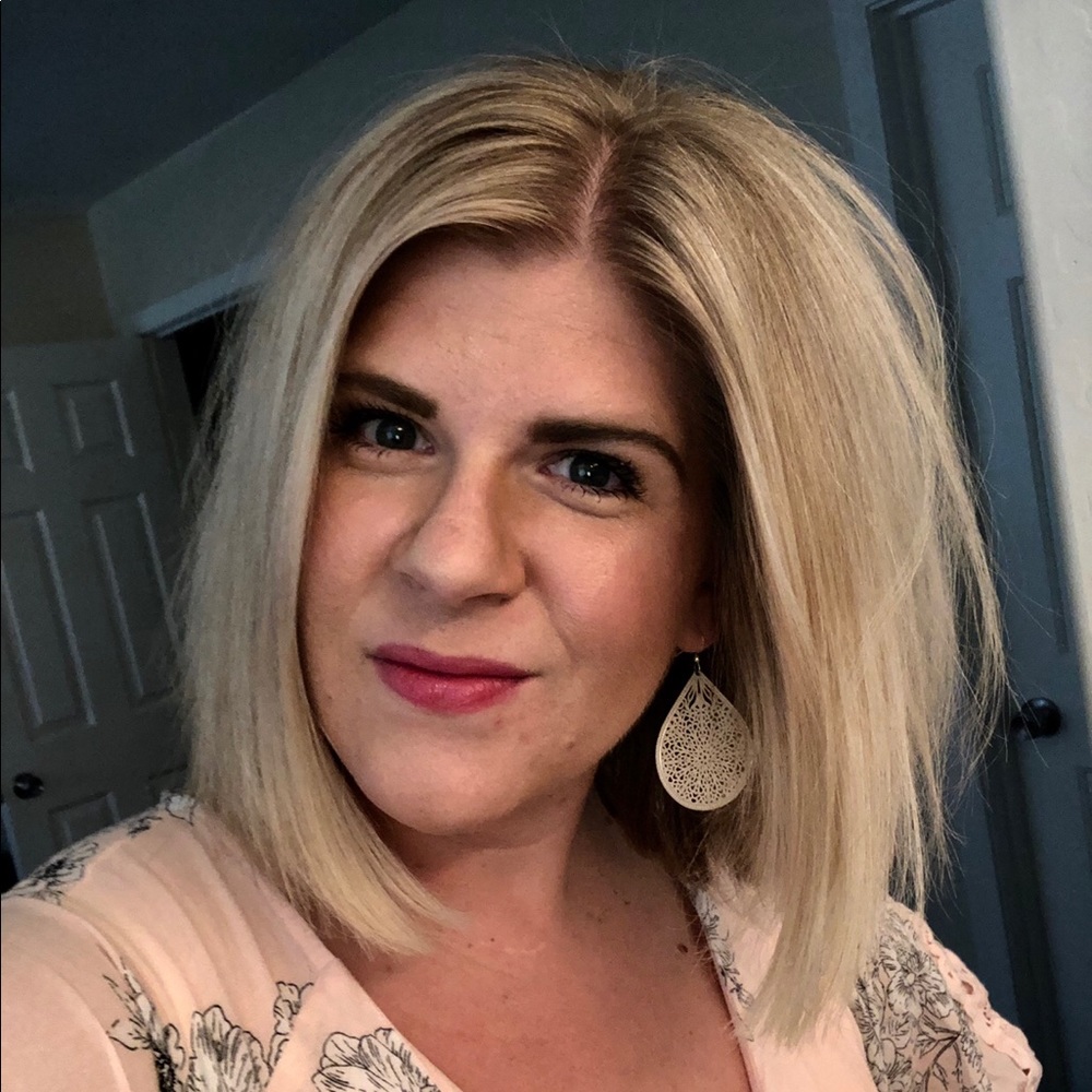 Meet your Posher, Katie